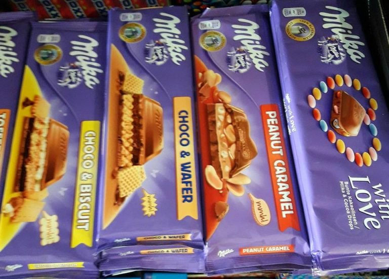 Шоколад Milka Toffee Wholenut 300 г - Great Product